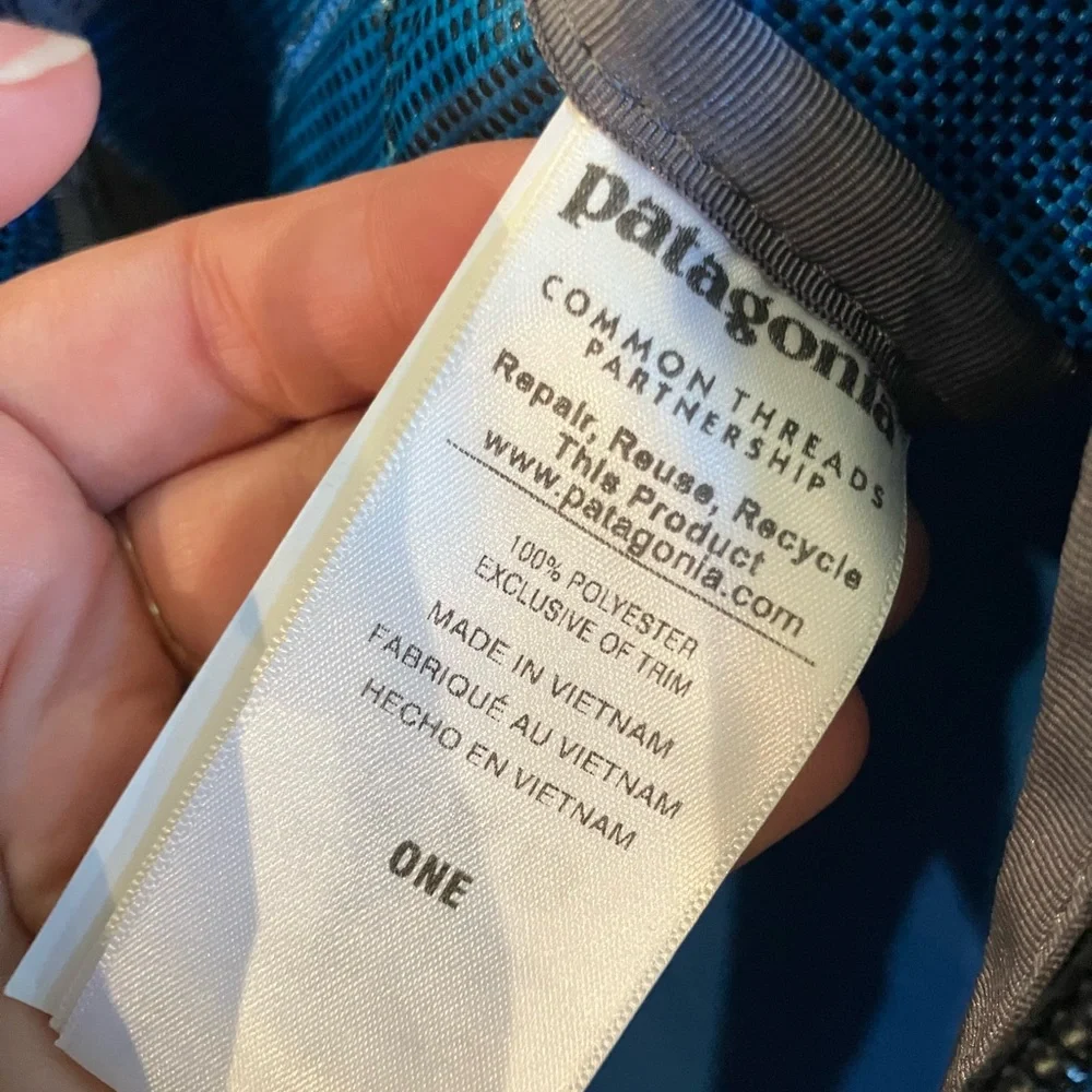 Vintage Patagonia Black Hole Duffel 60L Andes Blue Glossy Finish / Style 49340